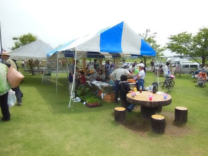 テラスの会テント
